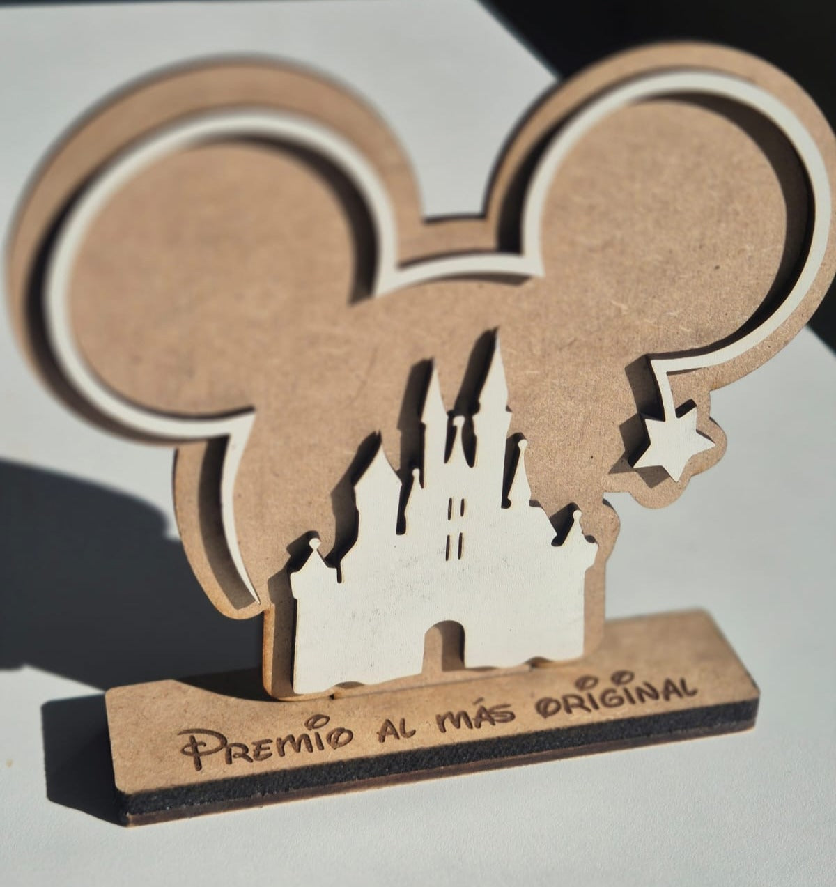 Trofeo de madera personalizado